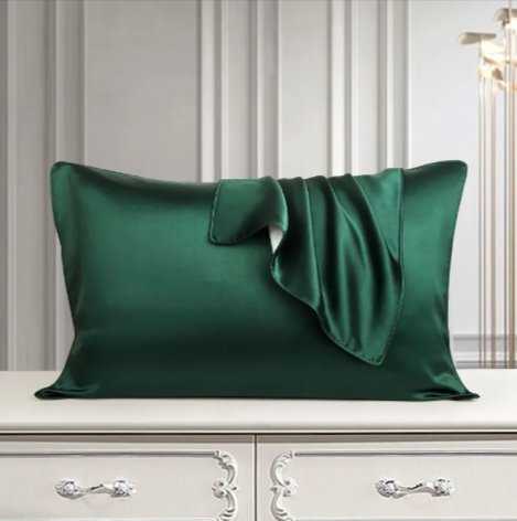 Lumivera 22 Momme Mulberry Silk Pillowcase